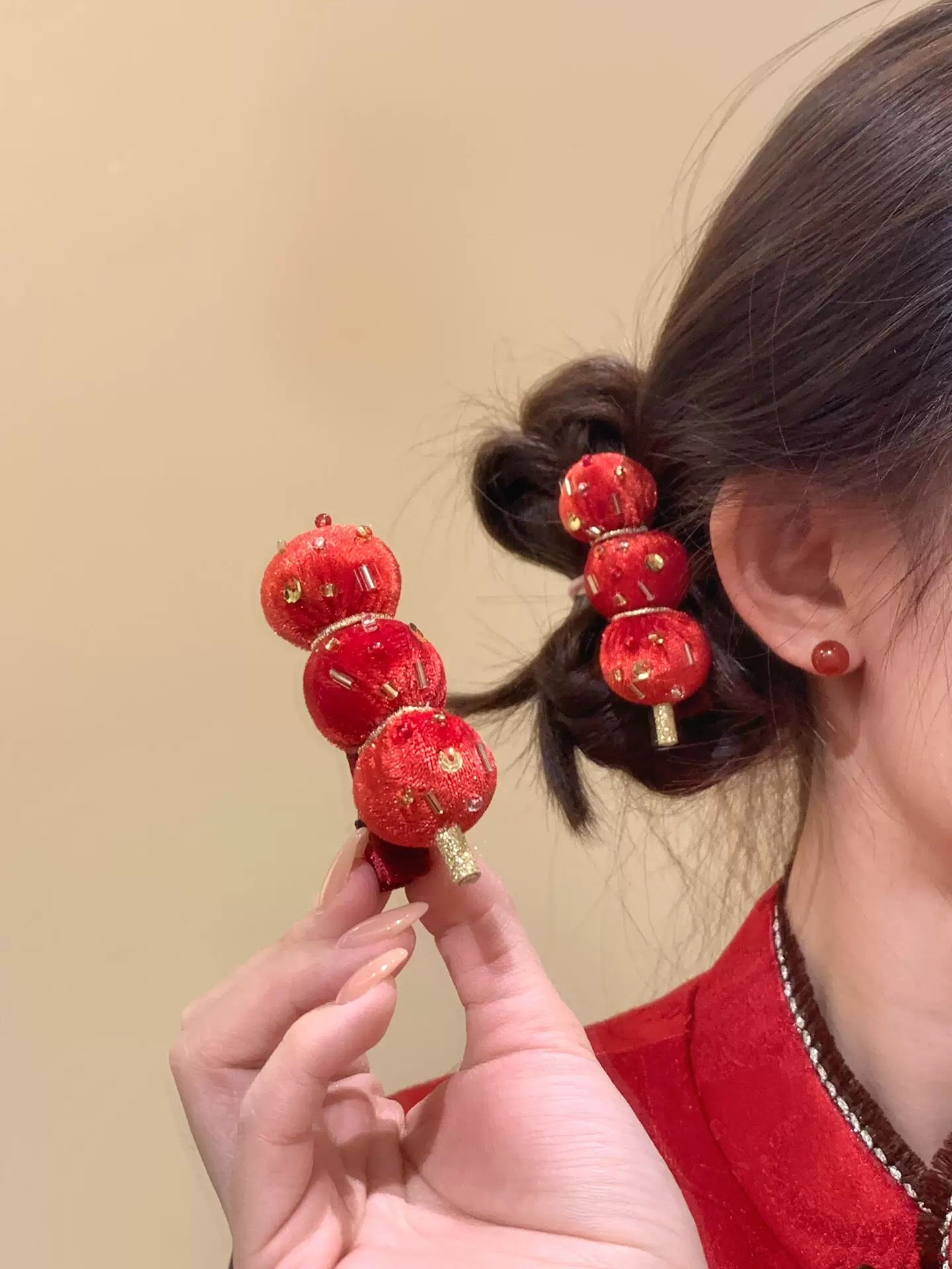 A pair of candied hawthorn-shaped New Year's hair clips  糖葫芦新年发卡一对儿