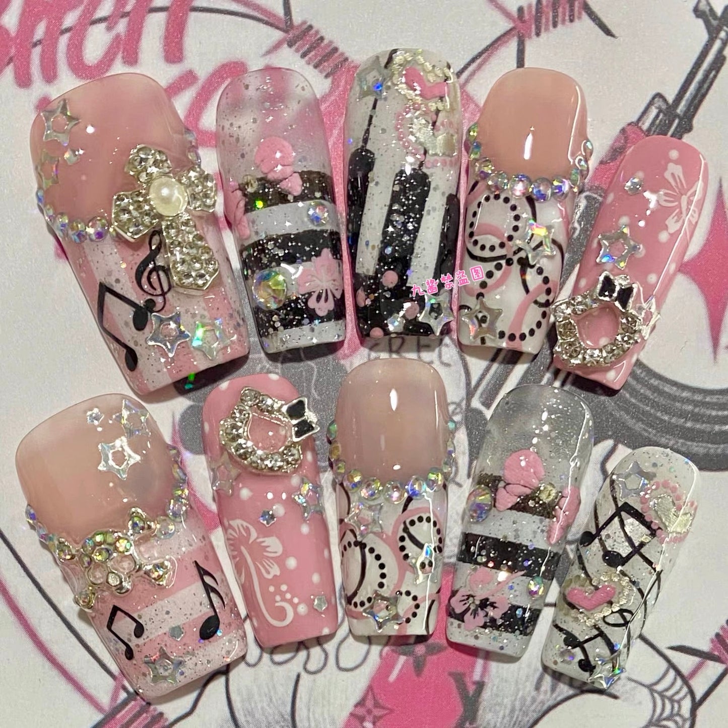 Press on nail Fanda+Minda