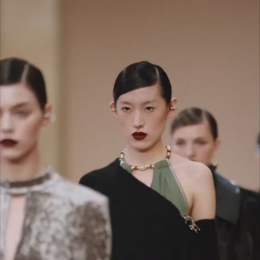 AI earphone Simultaneous interpretation in 164 language's  comes with diamond earrings